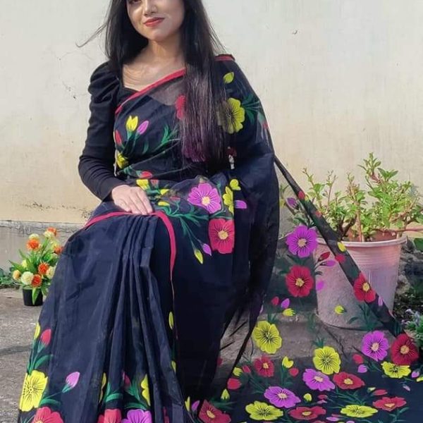 new Hand Printed Exclusive Design half silk saree for Women. Price in Bangladesh | resellKori